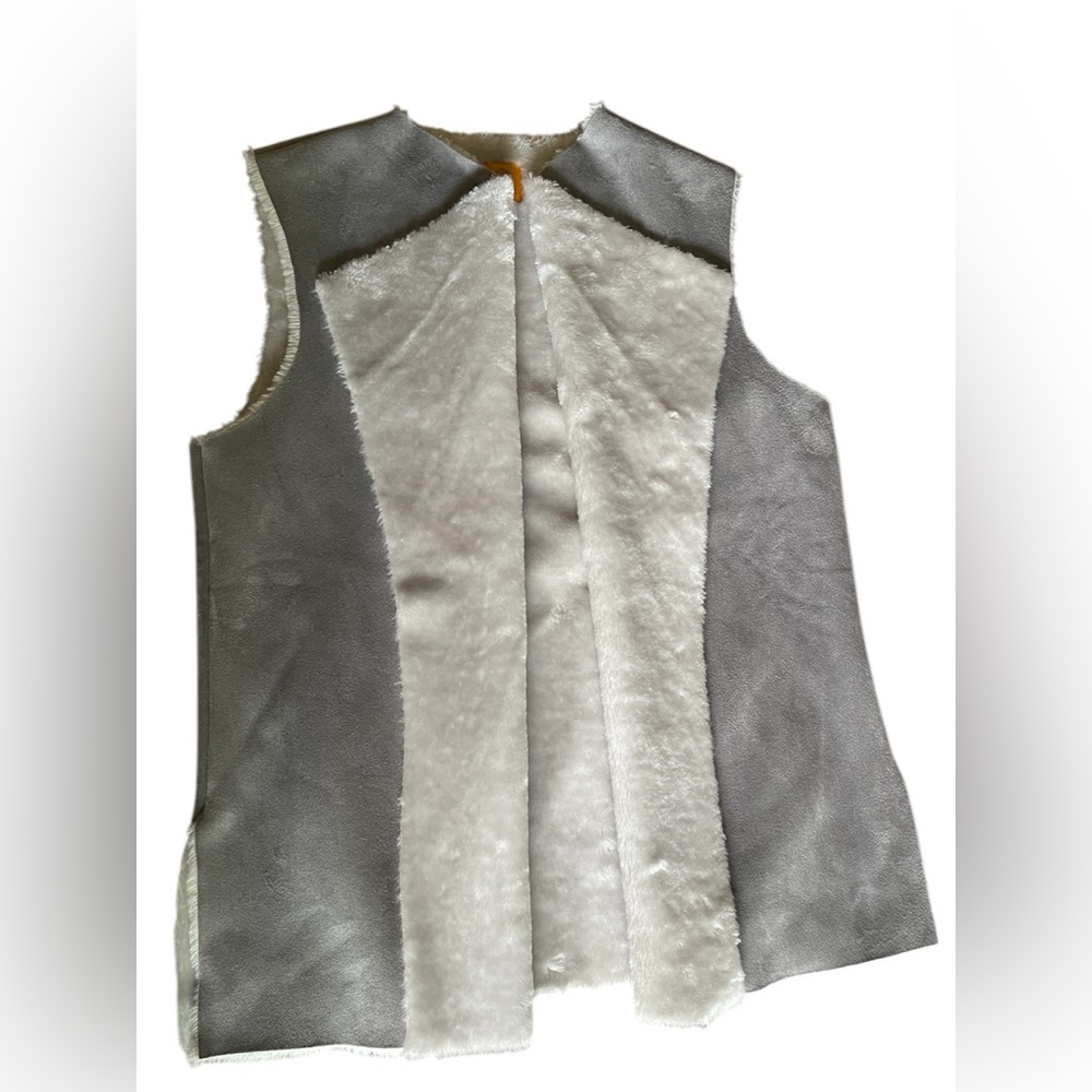 Ruby Rd Gray and White Faux Fur Vest